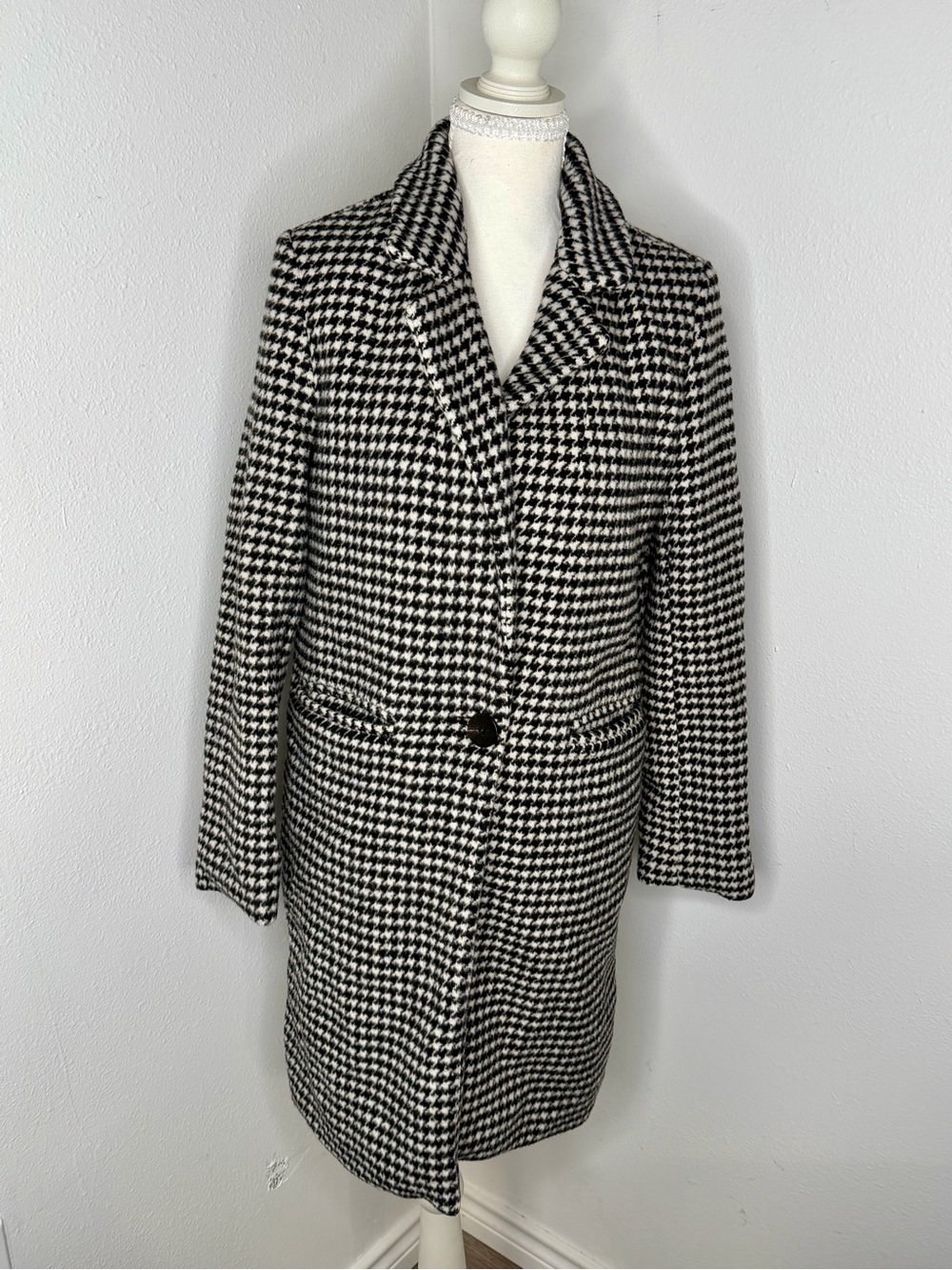 GB Girls Black and White Houndstooth Pea Coat Size 14/16